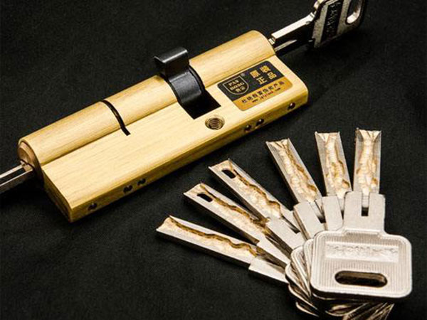 祥云24小时上门开锁公司