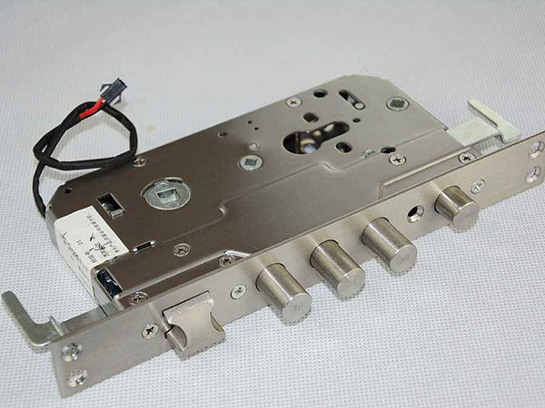 祥云24小时上门开锁公司