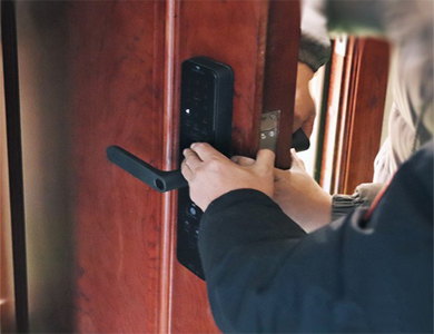 祥云24小时上门开锁公司